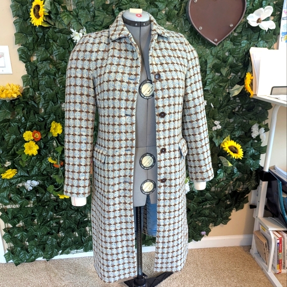 Stylish Baby Blue Houndstooth Winter Coat - Picture 2 of 9